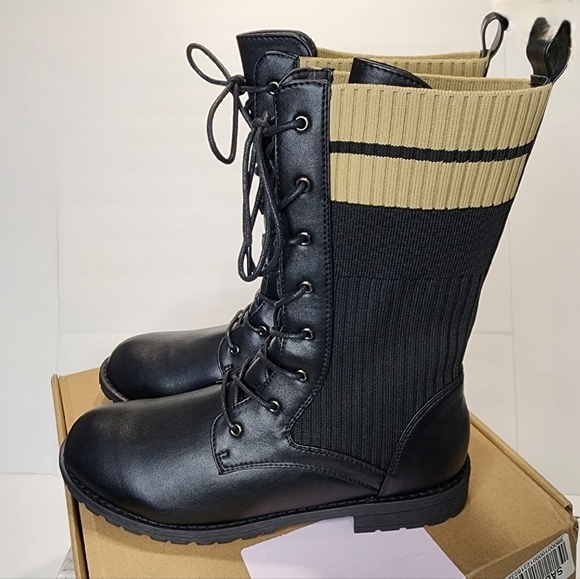 NIB sz 10 Journee Collection Melei Round toe Combat Booties Vegan Leather / knit - Picture 1 of 12